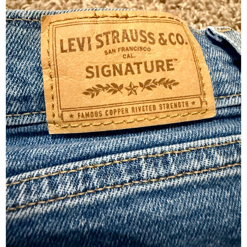 Levi Strauss Signature Shorts 14 Excellent Blue Distressed Denim Cutoff W32 - Picture 2 of 10